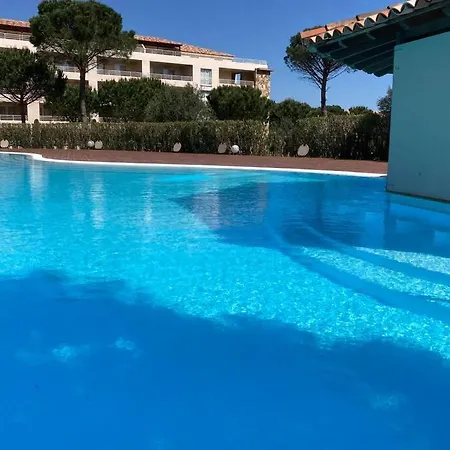 Salina Bay Vecchio Apartment